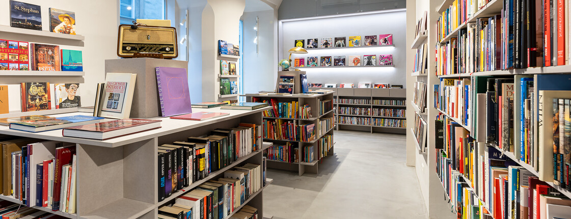 Die Buchabteilung des carla Stephansplatz