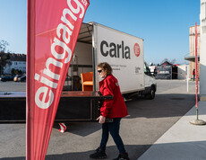 Größere Möbel werden vom carla transportcenter auch abgebaut.